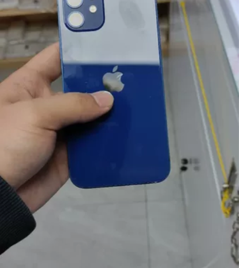 苹果12国行128 电池87   边框磕碰...