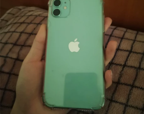 自用苹果11  128G 换过屏幕 电池健...