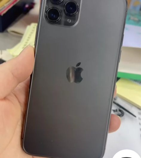 苹果11pro 256G 成色不错有点小划...