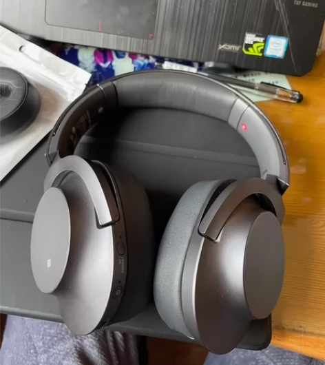 索尼头戴式蓝牙耳机 SONY wh-h90...