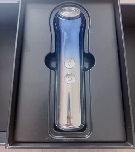 雅萌ACE PRO美容仪,年中买的,就用过...