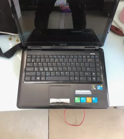 华硕笔记本电脑，正常开机使用，成色配置看图...