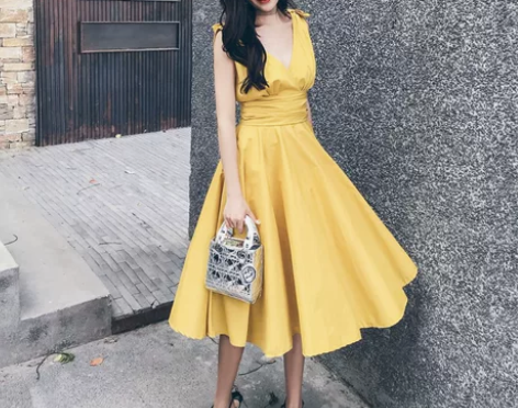 度假裙子,小心机性感V领显瘦连衣裙女夏韩版...