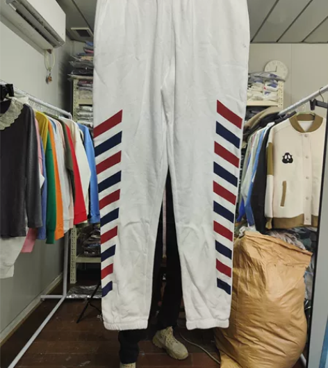 加绒卫裤尺码 S平铺腰围36裤长97 单品...