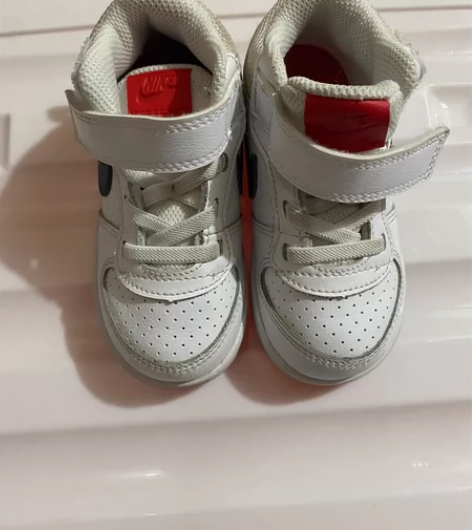 Nike耐克婴童运动童鞋，实图拍摄，穿过两...