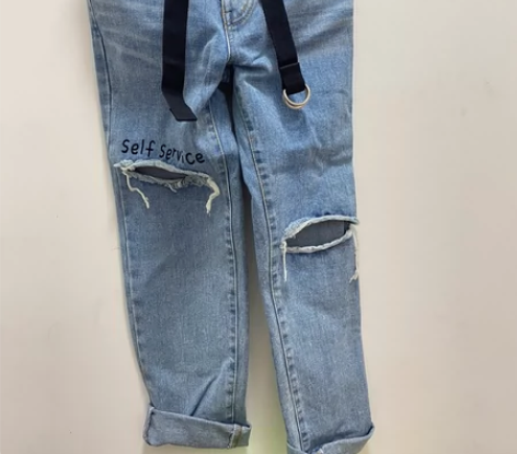 女士 破洞牛仔裤 s码 纯棉 非常舒服 弹...