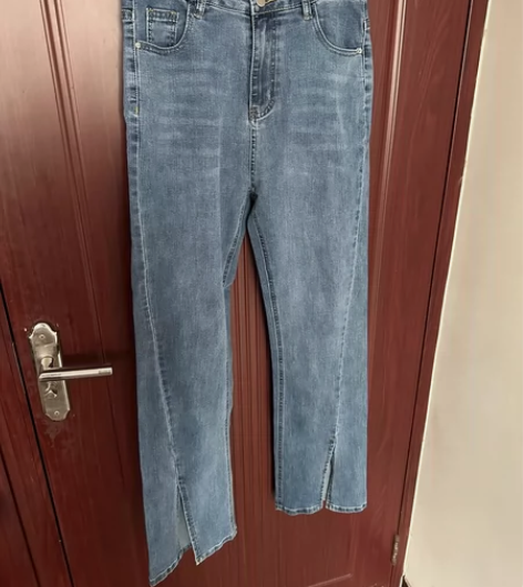 高腰黑色开叉微喇叭牛仔裤女宽松显瘦2023...