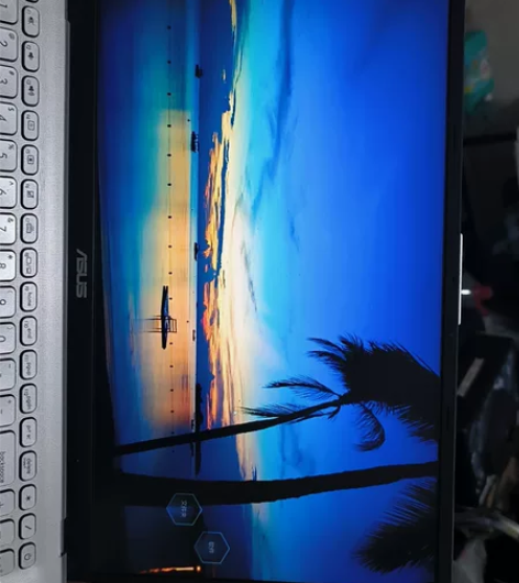 有轻微刮痕 感兴趣的话点“我想要”和我私聊...