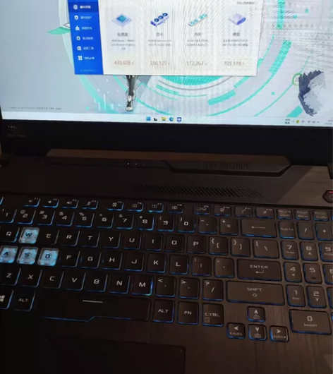 华硕天选FA506 II 游戏本 加了硬盘...