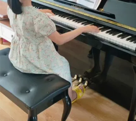 星海钢琴XU-121CA 因为搬家，低价出...
