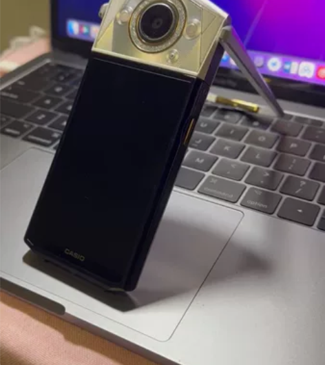 仅用一次卡西欧TR750. 嘎嘎新 充电器...