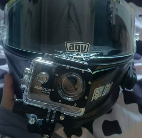 山狗A8半年前520入手，一块电池能录制一...