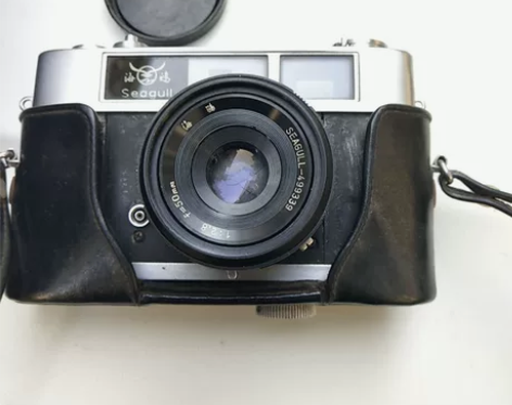 海鸥205照相机，快门好的，品相如图，当配...