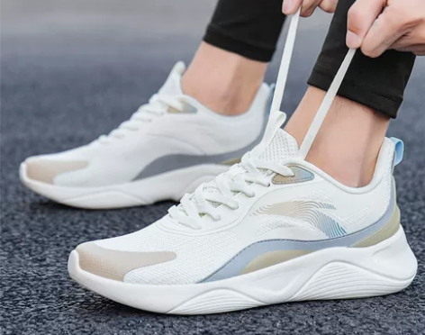 安踏男鞋跑步鞋2023春季新款运动鞋男款跑...