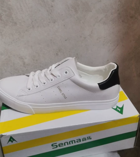 Camel骆驼男士低帮板鞋小白鞋休闲男新款...