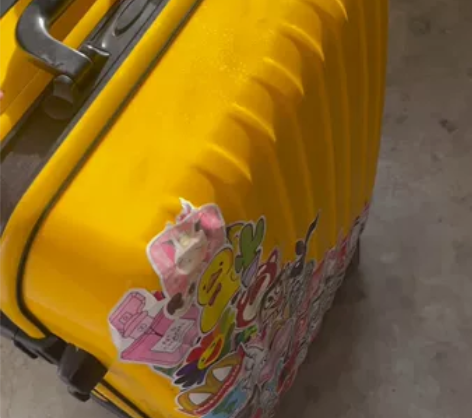 【正品ito拉杆箱24寸】 两个有损的地方...