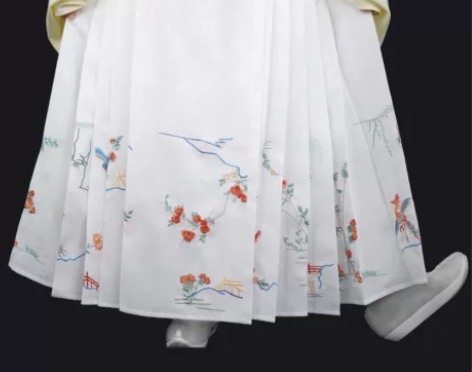 兰若庭汉服 绣花 印花 仿孔府花鸟裙 百搭...