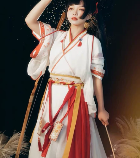 宿问,白露汉服,l码,有喜欢的直接可以下单...