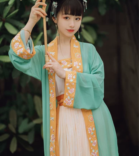 只穿了一次！仙楚姬汉服女【初欢】宋制对襟三...