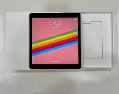 银色iPad 2021款 9代 10.2寸...