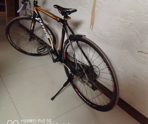 公路赛自行车，换了车把，车带不太好了，铝合...