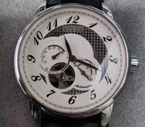 男士飞亚达机械表,原价2480,9成新,摄...