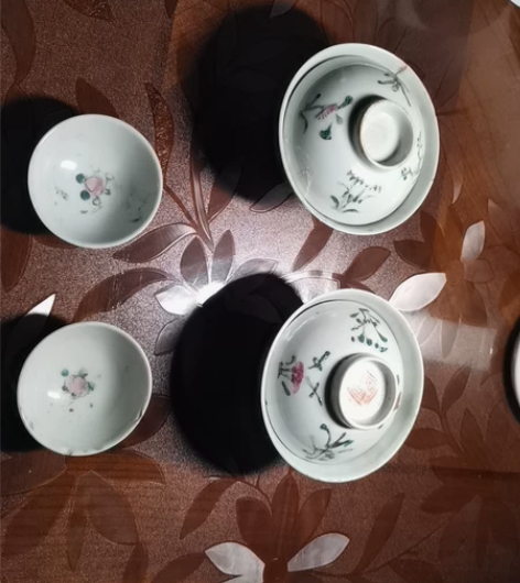 瓷器 碗，共两对，老货 感兴趣的话点“我想...