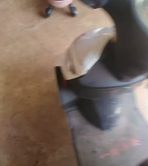 自用踏板车出售,17年购买的,车还是免检车辆,因为家里有两张... 自用踏板车出售,17年购买的,车还是免检车辆,因为家里有两张...