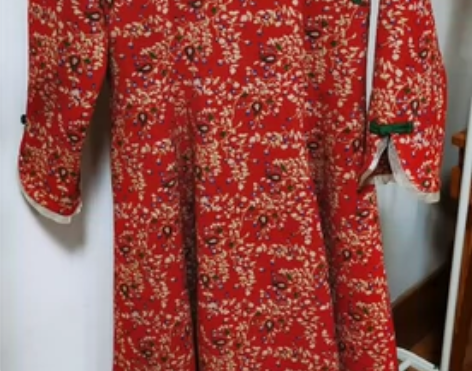 春秋民族风加厚裙装九成新 尺码：肩宽37c...