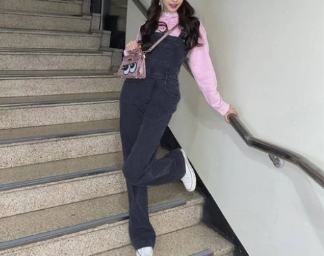 韩国明星张元英同款烟灰色背带牛仔裤减龄宽松...