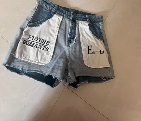潮牌牛仔短裤 感兴趣的话点“我想要”和我私...