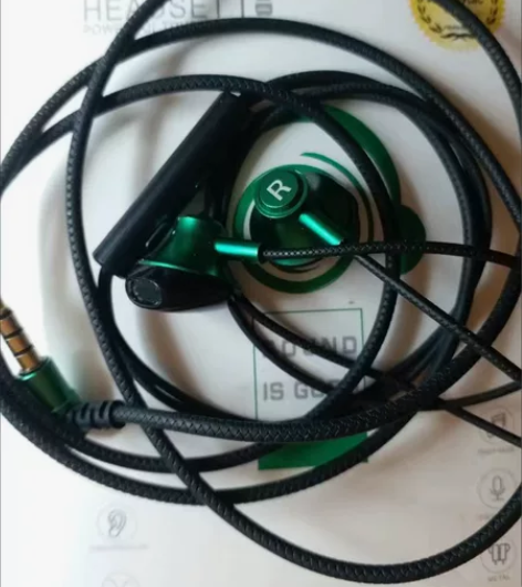 蓝悦A1黑鲨4通用电竞游戏耳机有线高音质听...