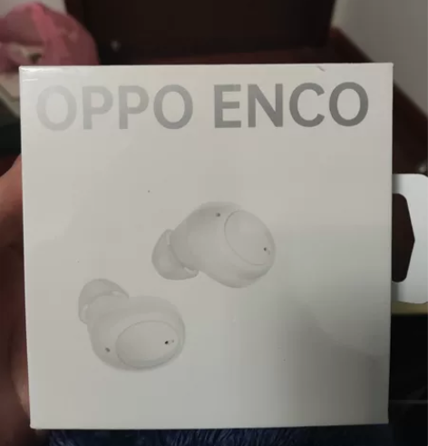 公司奖励的耳机,低价出,自取吧,坐标长安区...