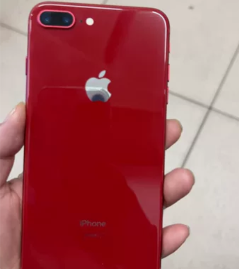 苹果8plus 64 G内存，单网无锁，支...