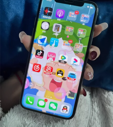 本人自用的X  因为想换新手机就卖掉这个啦...