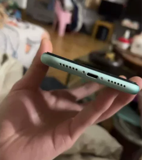 自用苹果11国行128G双卡双待，一切功能...