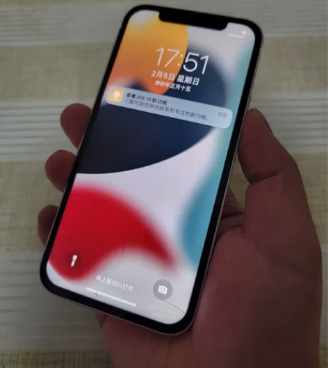 苹果12  国行  白色  128G  边...