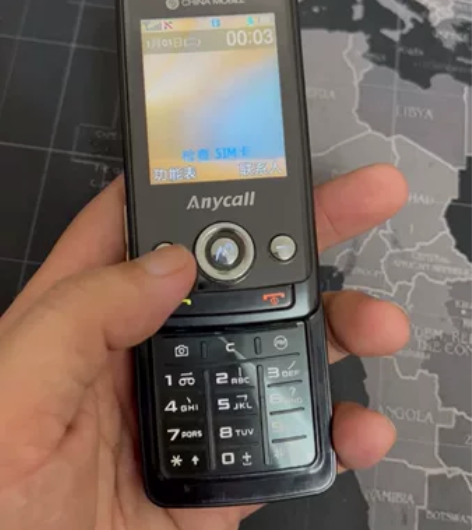 三星J808e经典滑盖音乐手机 手机开机如...