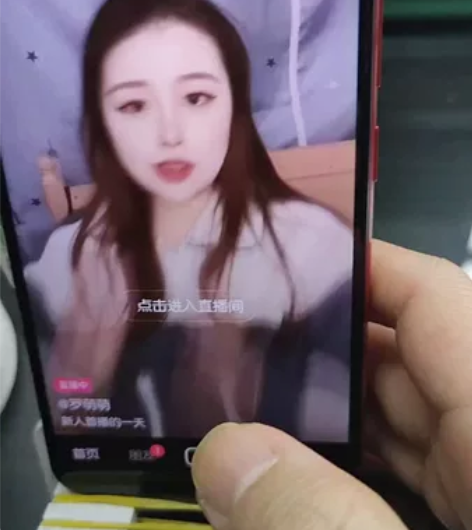 vivoy83 4G+64G芝麻分760+...