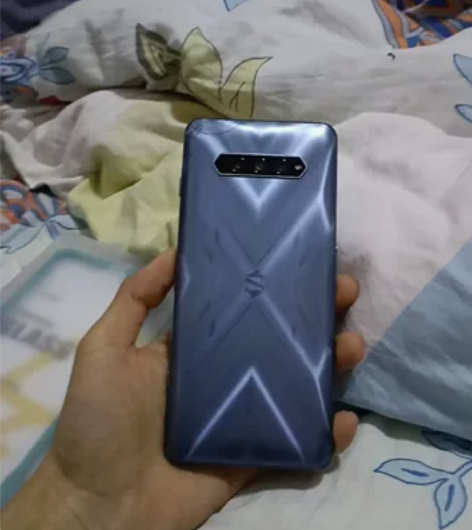 个人一手，准备去当兵了不需要了后盖掉过配件...