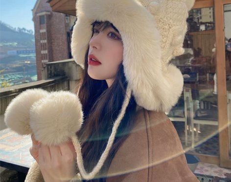 显脸小帽子女冬季2022新款加厚保暖毛绒护...