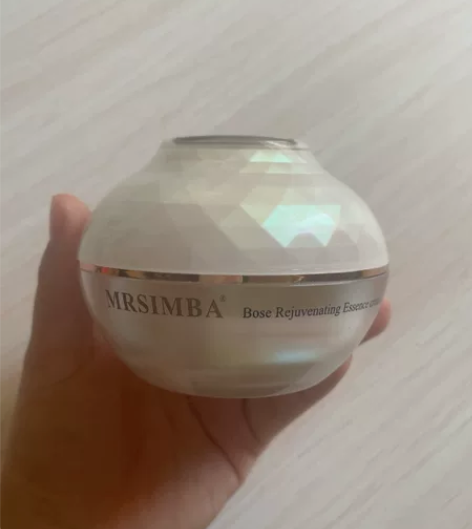 面霜 便宜出 满30包邮 感兴趣的话点“我...