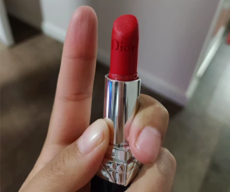 过期999口红  用的不多40出 感兴趣的...