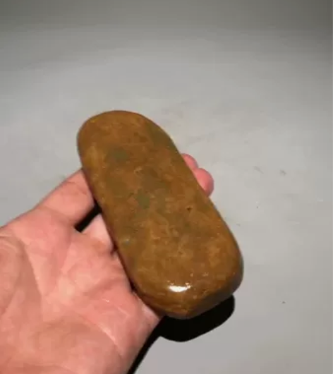 天然奇石，右江石，石形规整，包浆好，天然的...