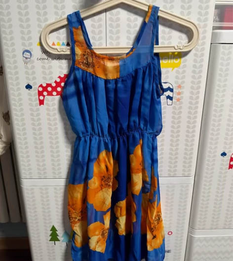 温泉泳衣 迪卡侬男士沙滩裤 女士泳衣穿过一...