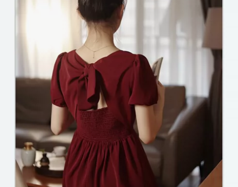 喵吉复古法式方领短袖渡假裙宽松短款拼接甜美...