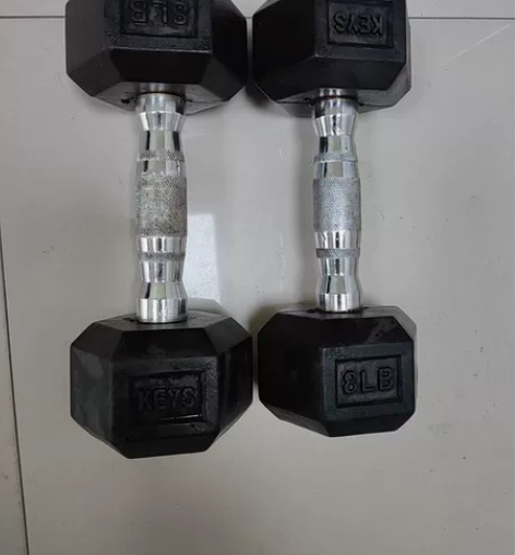 99新包胶8公斤哑铃两只,总重16斤 50...