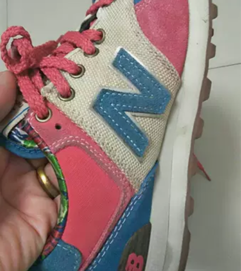 新百伦574女款运动鞋38,5码,专柜购入...