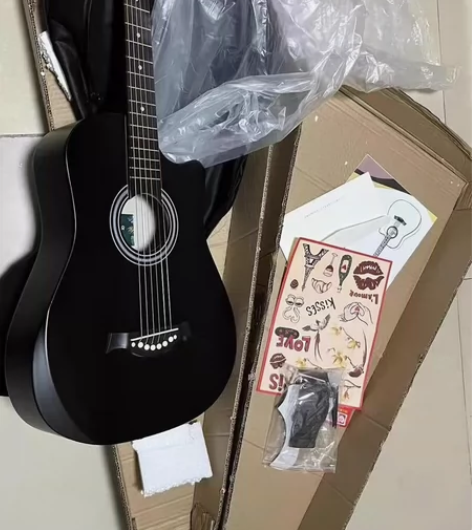 亏本出一个吉他，当时500多买的，没有时间...