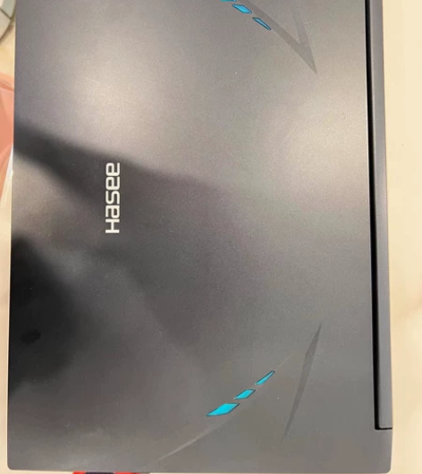 出闲置笔记本电脑98成新 战神z8 105...